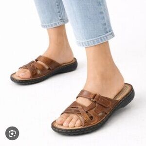 Born Brown Leather Slide Sandals